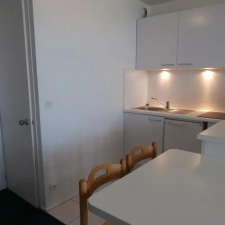Διαμέρισμα Studio Avec Piscine Face A La Mer A - Fr-1-3-430